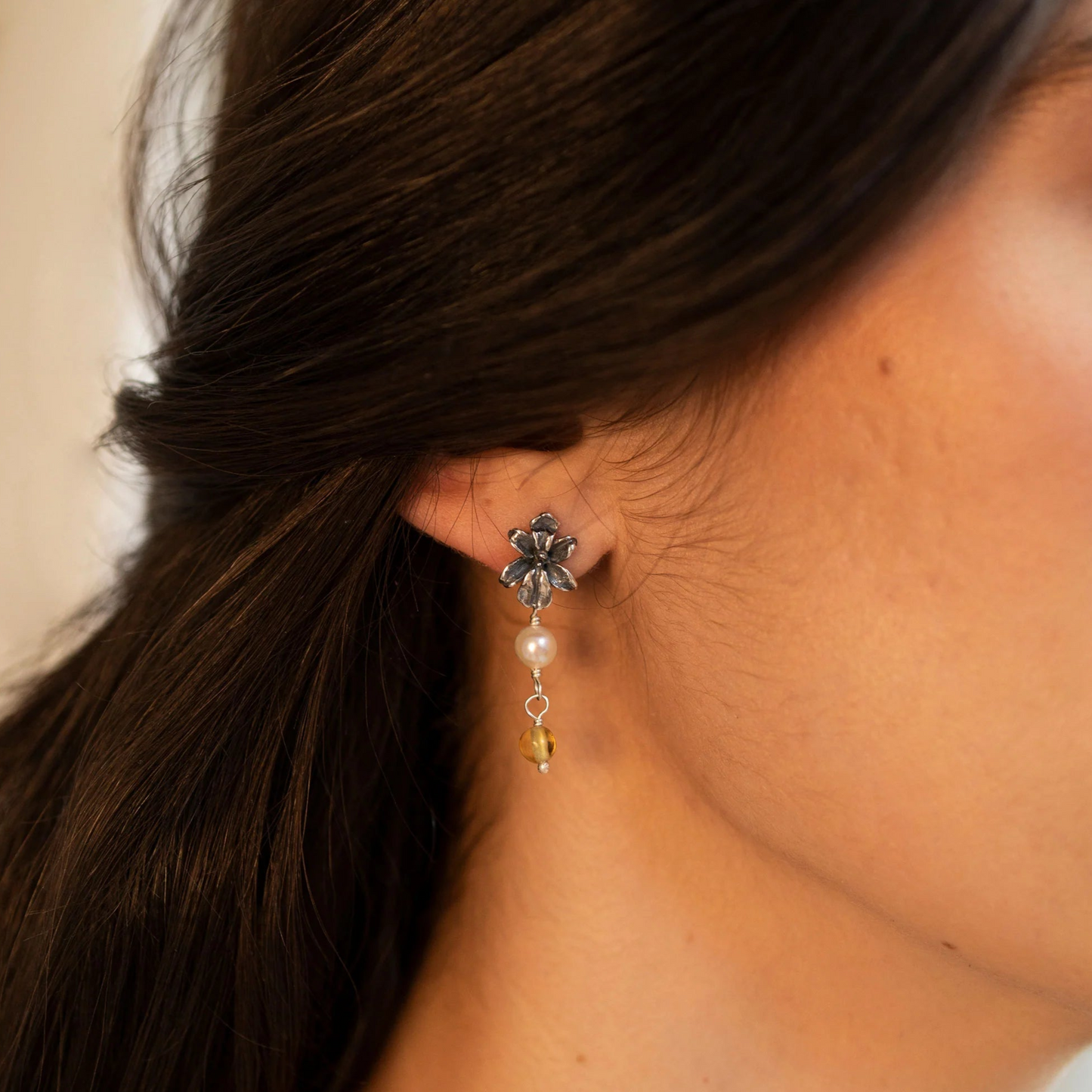 Venus Subtle Earrings Jewelry