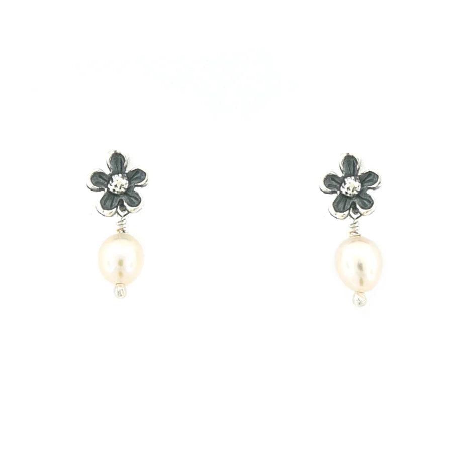 Aretes Flor Sencilla | Joyería Elegante y Atemporal
