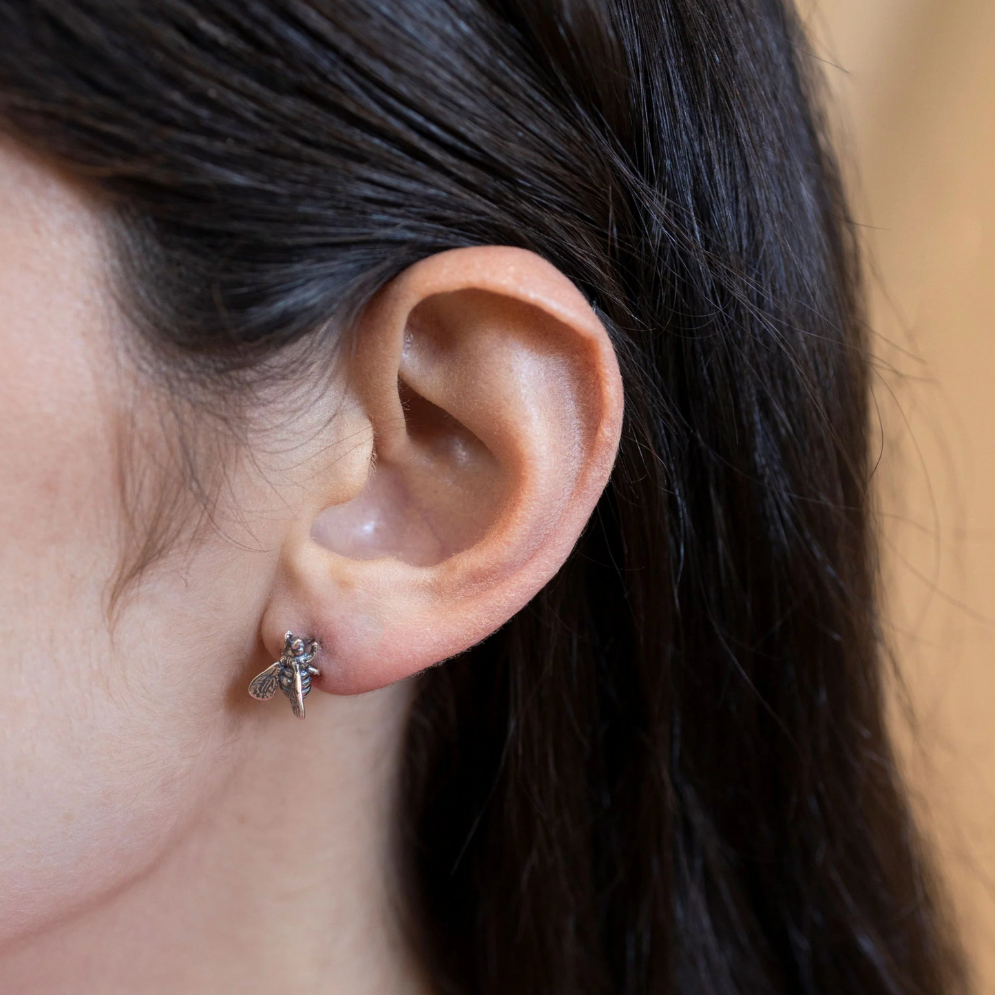 Jewelry brooches busy little bees