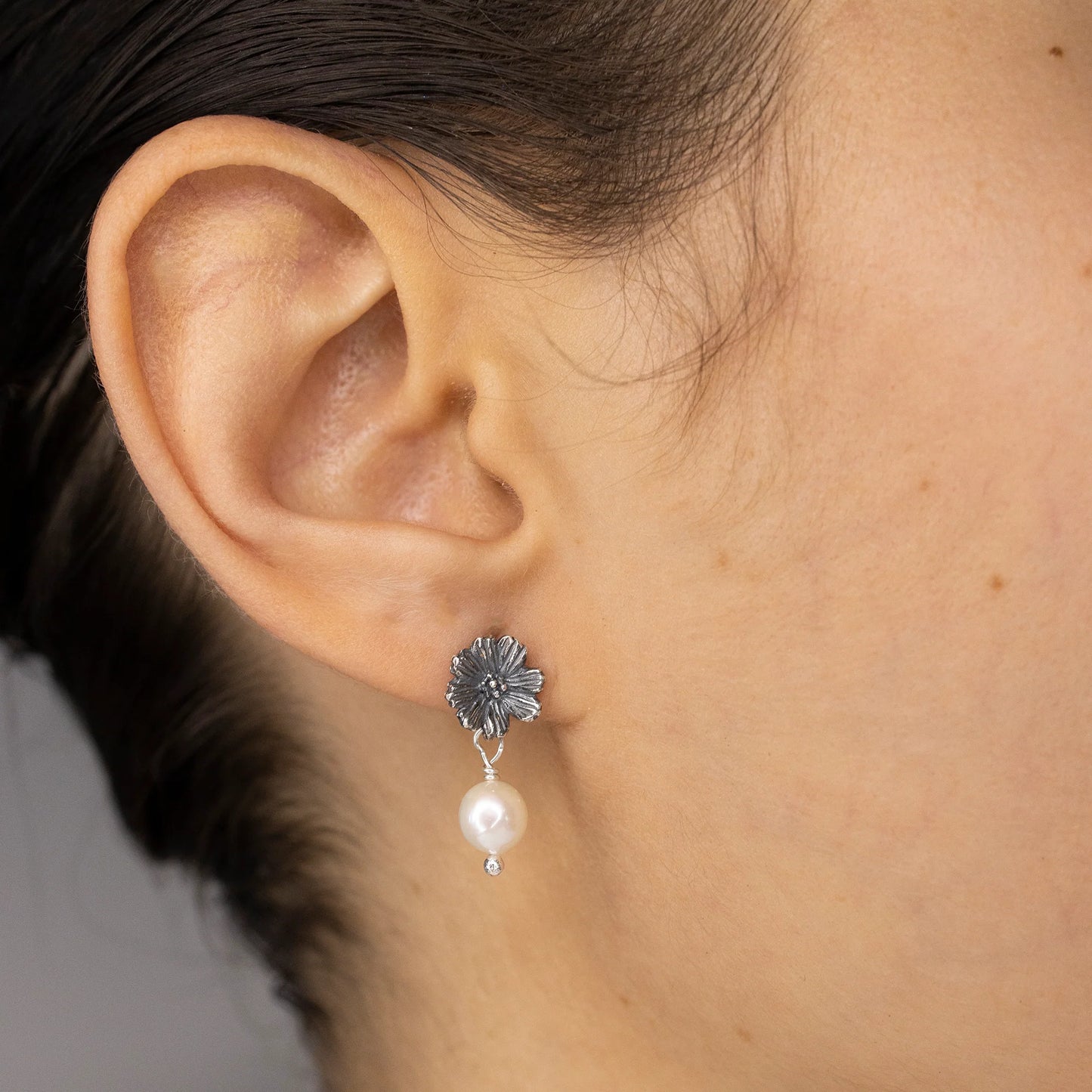 Jewelry Daisy Earrings for boys