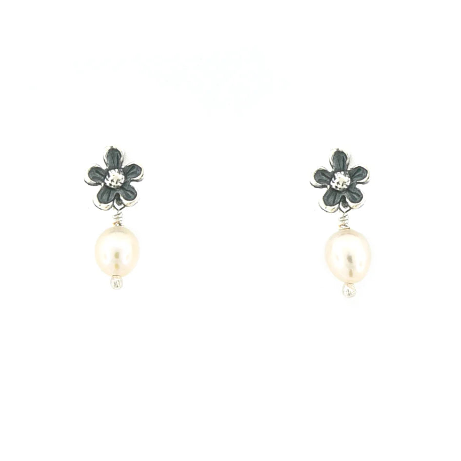 Joyería Aretes Flor Sencilla