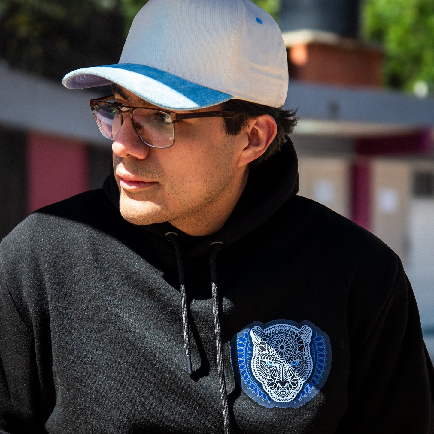 Sicaru – Sudadera Negra | Karani Art