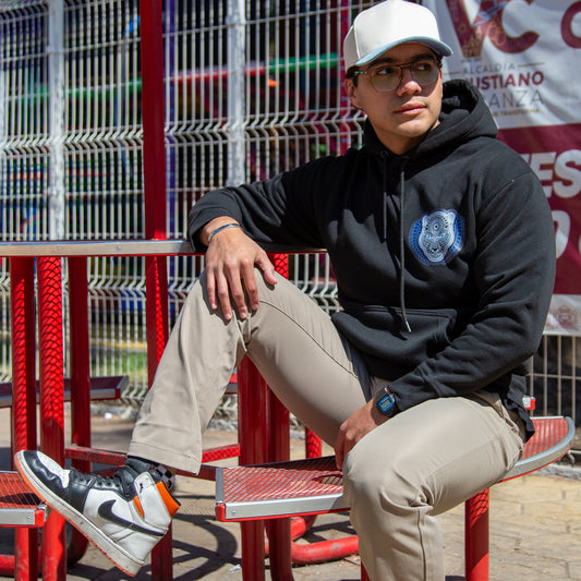 Sicaru – Sudadera Negra | Karani Art